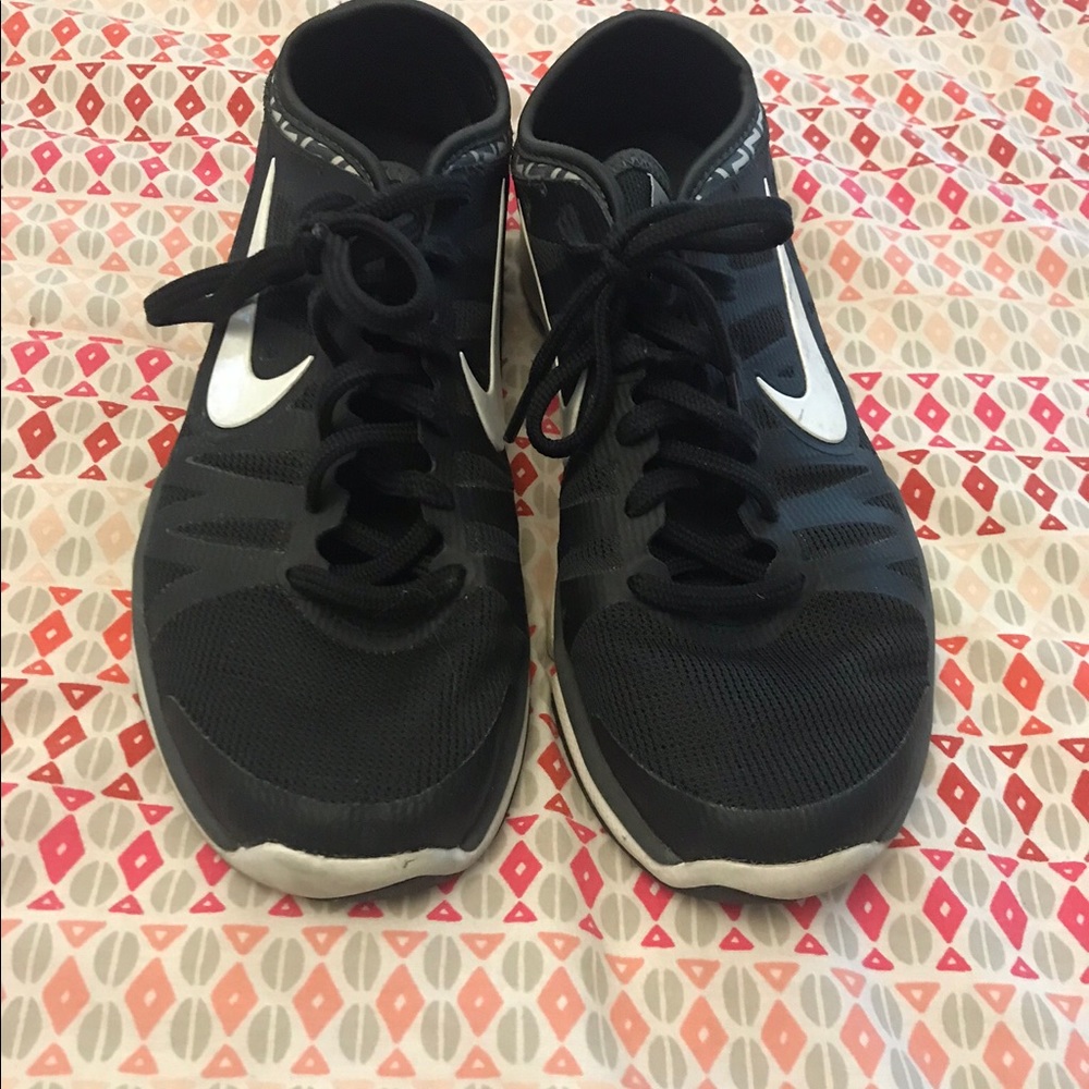 Black Nikes